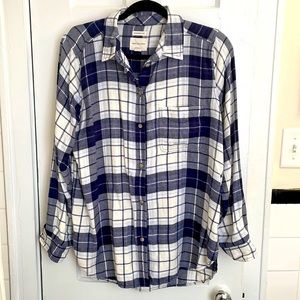 American Eagle Outfitters Ahh-mazingly soft Boyfriend Fit flannel. Size large